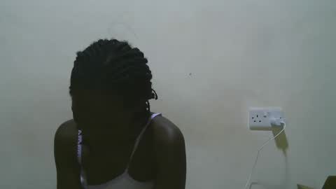 pretty_leila1 online show from 02/14/26, 03:14