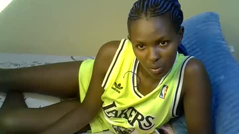 Snapshot of pretty_liny chatting on 10/14/25, 05:25 pretty_liny online show from 10/14/25, 05:25