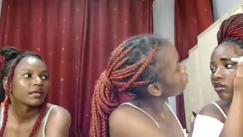 Pretty online show from 02/17/26, 04:13