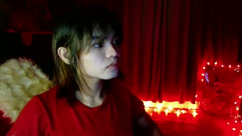 Snapshot of pretty_little_baby18 chatting on 01/19/26, 07:45 Venus online show from 01/19/26, 07:45