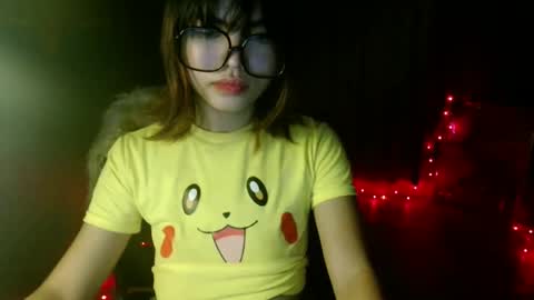 Snapshot of pretty_little_baby18 chatting on 02/22/26, 01:51 Venus online show from 02/22/26, 01:51