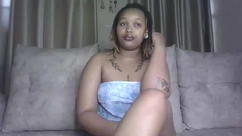 Snapshot of pretty_little_baibe chatting on 03/04/26, 07:36 Tracy online show from 03/04/26, 07:36