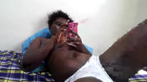 pretty_melan online show from 06/18/26, 11:14