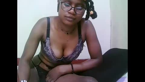 Snapshot of pretty_mellan chatting on 01/21/25, 11:45 pretty_mellan online show from 01/21/25, 11:45