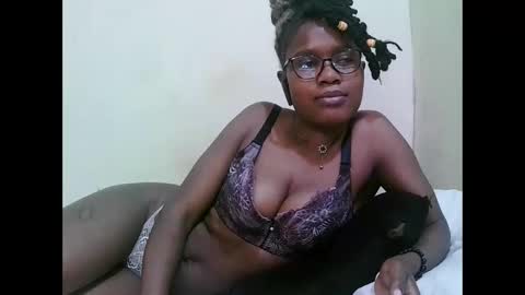 Snapshot of pretty_mellan chatting on 01/23/25, 10:43 pretty_mellan online show from 01/23/25, 10:43