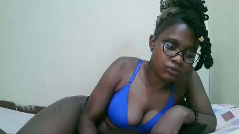 Snapshot of pretty_mellan chatting on 01/25/25, 11:02 pretty_mellan online show from 01/25/25, 11:02