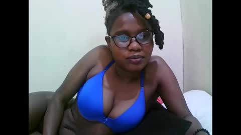 Snapshot of pretty_mellan chatting on 01/26/25, 07:32 pretty_mellan online show from 01/26/25, 07:32