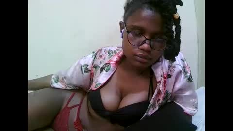 Snapshot of pretty_mellan chatting on 01/31/25, 05:51 pretty_mellan online show from 01/31/25, 05:51