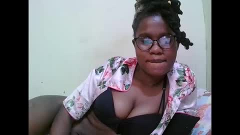 Snapshot of pretty_mellan chatting on 02/01/25, 07:15 pretty_mellan online show from 02/01/25, 07:15