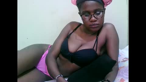 Snapshot of pretty_mellan chatting on 02/02/25, 06:04 pretty_mellan online show from 02/02/25, 06:04