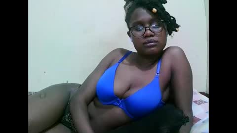 Snapshot of pretty_mellan chatting on 02/04/25, 09:49 pretty_mellan online show from 02/04/25, 09:49