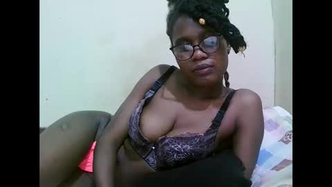 Snapshot of pretty_mellan chatting on 02/04/25, 08:28 pretty_mellan online show from 02/04/25, 08:28