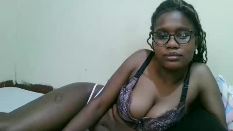 Snapshot of pretty_mellan chatting on 02/25/25, 09:57 pretty_mellan online show from 02/25/25, 09:57