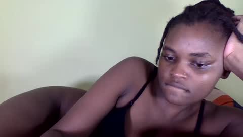 Snapshot of pretty_miya chatting on 12/19/24, 05:50 pretty_miya online show from 12/19/24, 05:50