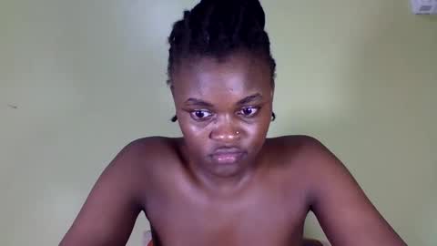 Snapshot of pretty_miya chatting on 12/23/24, 05:32 pretty_miya online show from 12/23/24, 05:32