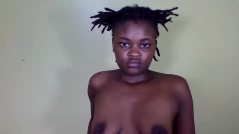 Snapshot of pretty_miya chatting on 12/29/24, 12:01 pretty_miya online show from 12/29/24, 12:01