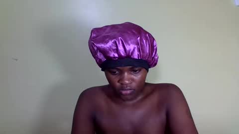 Snapshot of pretty_miya chatting on 12/29/24, 06:05 pretty_miya online show from 12/29/24, 06:05