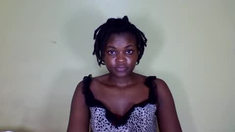 Snapshot of pretty_miya chatting on 01/01/25, 09:31 pretty_miya online show from 01/01/25, 09:31