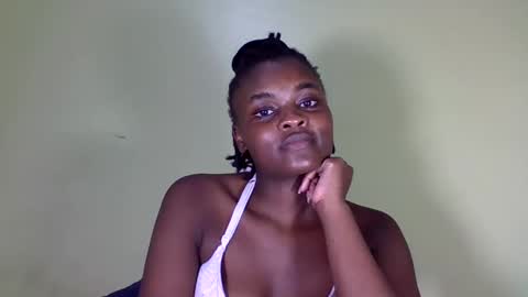 Snapshot of pretty_miya chatting on 01/02/25, 08:46 pretty_miya online show from 01/02/25, 08:46