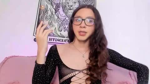 Snapshot of pretty_moonn_ chatting on 02/13/26, 03:30 Pretty Moon online show from 02/13/26, 03:30