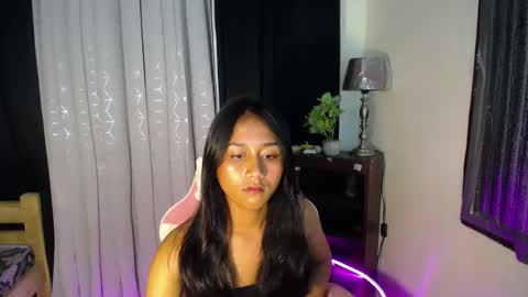 Snapshot of pretty_morenaxx chatting on 01/17/25, 05:41 Marimar online show from 01/17/25, 05:41