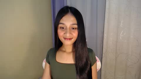 Snapshot of pretty_morenaxx chatting on 11/01/25, 08:05 Marimar online show from 11/01/25, 08:05