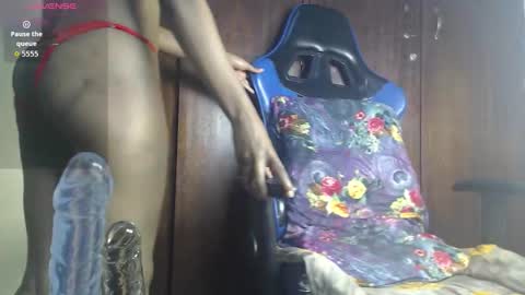 Snapshot of pretty_petite10 chatting on 09/22/25, 07:38 pretty_petite10 online show from 09/22/25, 07:38
