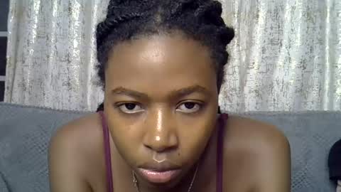pretty_petite24 online show from 06/28/26, 07:36