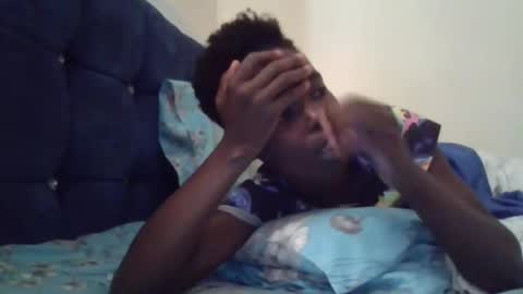 pretty_petite_ebony online show from 11/21/25, 07:51