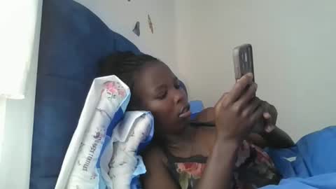 pretty_petite_ebony online show from 01/08/26, 11:45