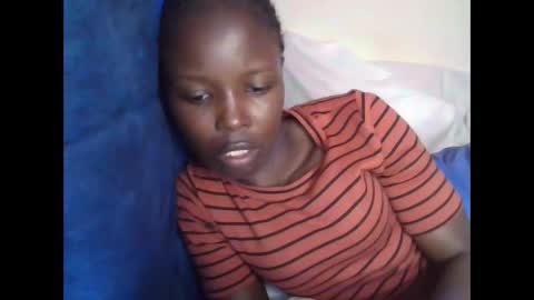 pretty_petite_ebony online show from 03/03/26, 07:36