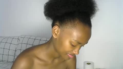 Pretty doll online show from 11/18/25, 07:35