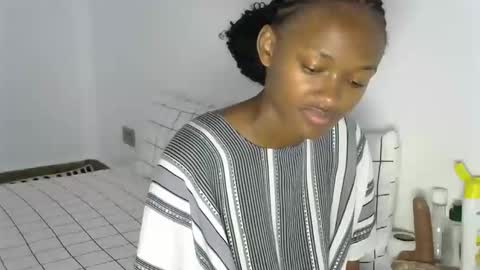 Pretty doll online show from 01/11/26, 11:37