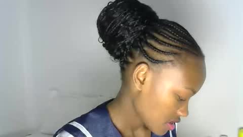 Pretty doll online show from 01/18/26, 11:25