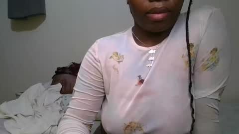 pretty_shila online show from 09/24/25, 07:17