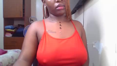 pretty_shila online show from 04/18/26, 09:37