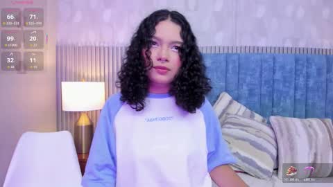 Daisy Flower online show from 12/18/25, 02:06