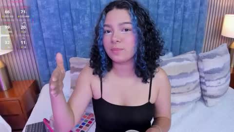 Daisy Flower online show from 03/26/26, 01:55