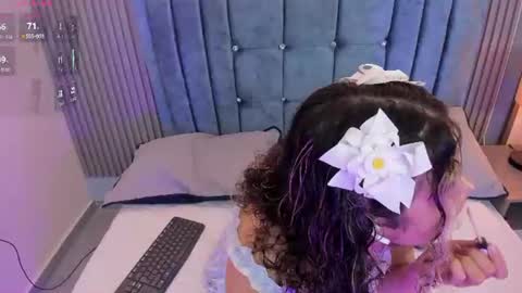 Snapshot of pretty_sunlight_ chatting on 06/21/26, 11:51 Daisy Flower online show from 06/21/26, 11:51
