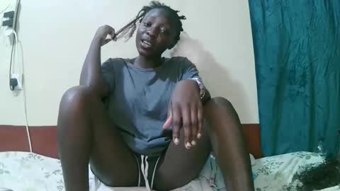 pretty_tiffany1 online show from 11/28/25, 05:59