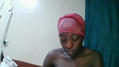 pretty_tiffany1 online show from 02/21/26, 06:53