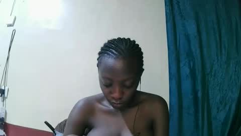 pretty_tiffany1 online show from 03/04/26, 06:52