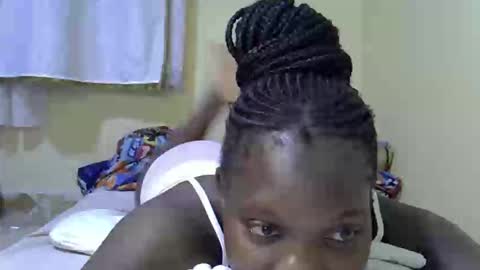 pretty_tiffany7 online show from 04/18/26, 05:39