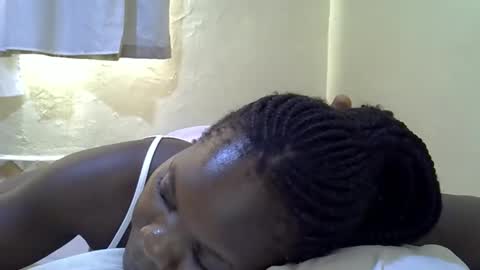 pretty_tiffany7 online show from 04/23/26, 11:09