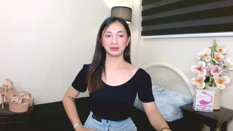 prettyakhira online show from 02/03/26, 10:53