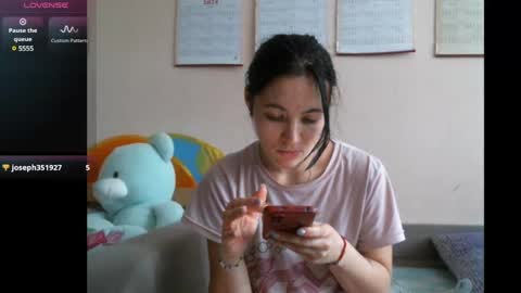 Bella online show from 12/23/24, 08:00