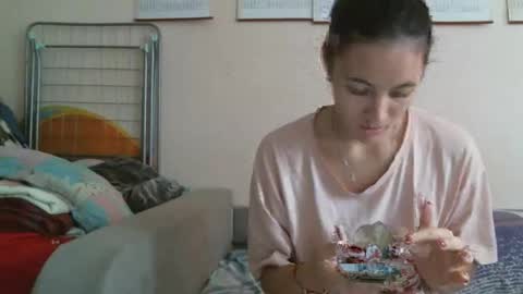 Bella online show from 09/28/25, 05:13