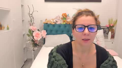 Snapshot of prettyblackeyes chatting on 03/02/26, 06:47 wilma online show from 03/02/26, 06:47