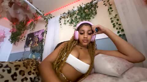 prettyblackgal online show from 11/15/25, 07:05