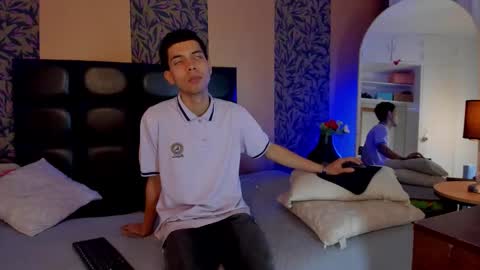 Camilo online show from 12/03/25, 02:41